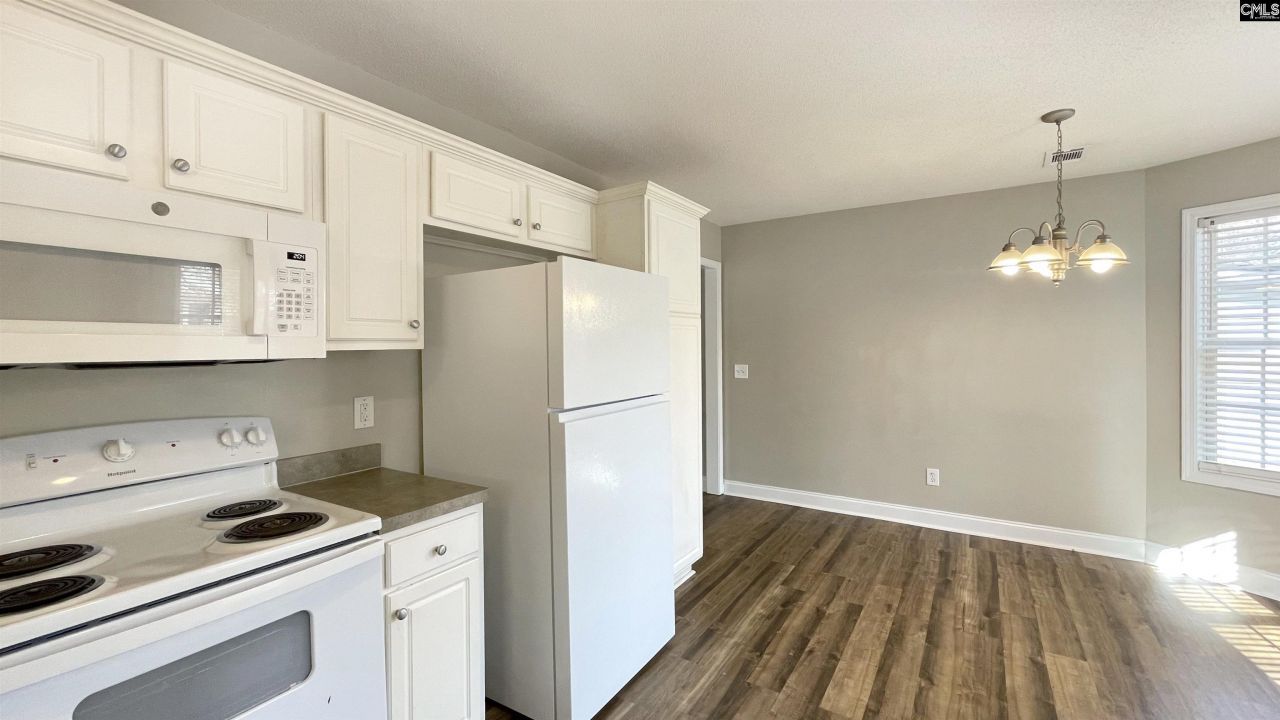 759 Burnside Drive Photo 11