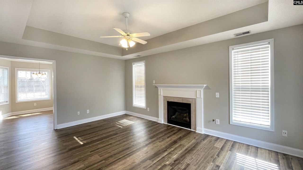 759 Burnside Drive Photo 4