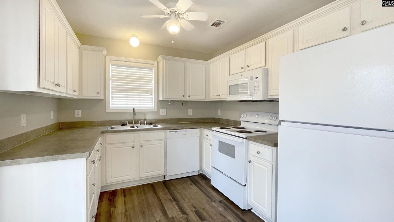 759 Burnside Drive Photo 9