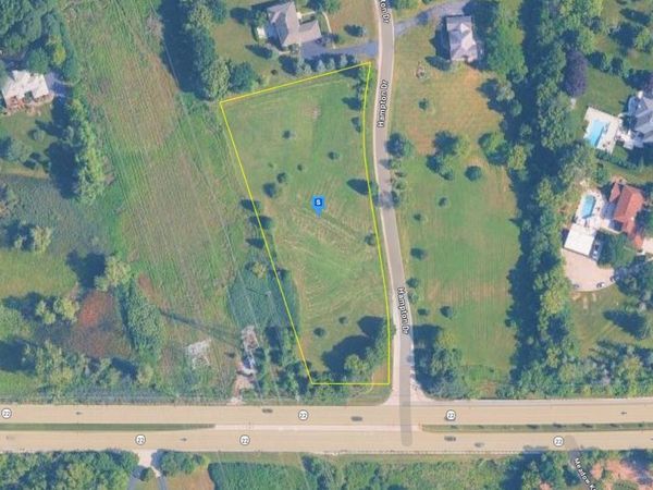 5701 Hampton Drive, Long Grove, IL 60047