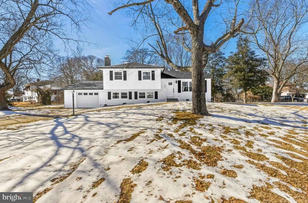 105 Keyport Road, Cape May, NJ 08204 Main Photo