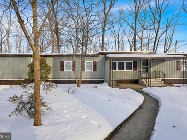 307 DONAT ROAD, LENHARTSVILLE, PA 19534