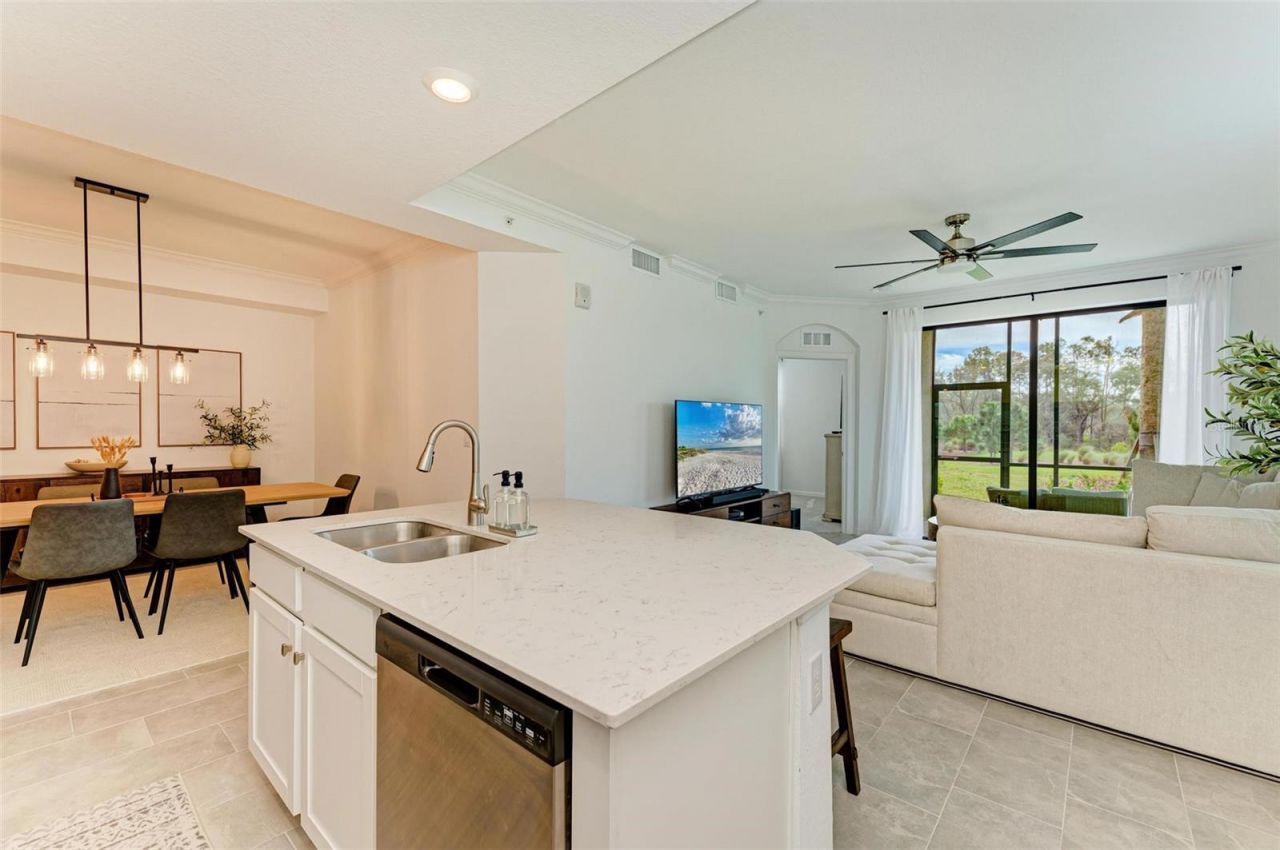 18114 Gawthrop Drive, Unit 108, Bradenton, FL 34211 Photo