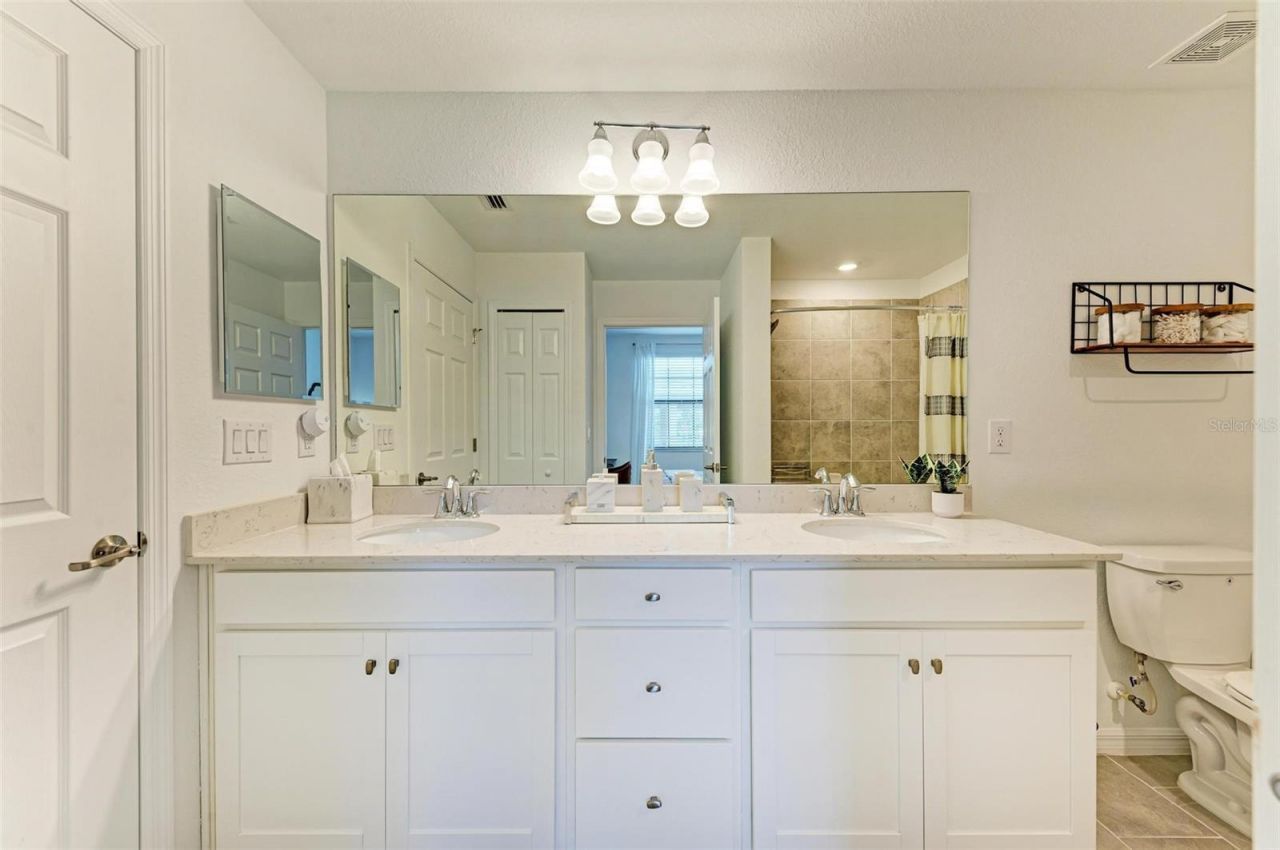 18114 Gawthrop Drive, Unit 108, Bradenton, FL 34211 Photo