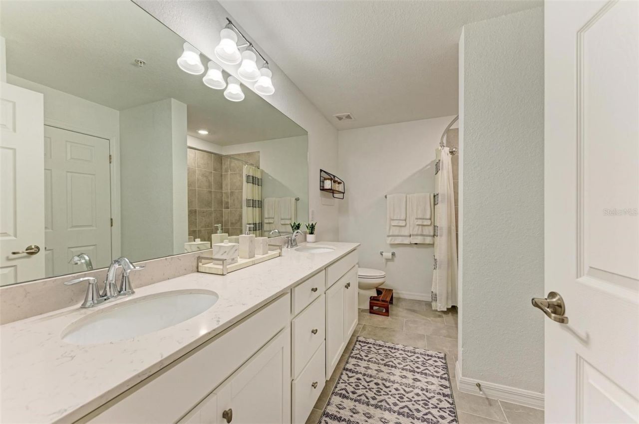 18114 Gawthrop Drive, Unit 108, Bradenton, FL 34211 Photo