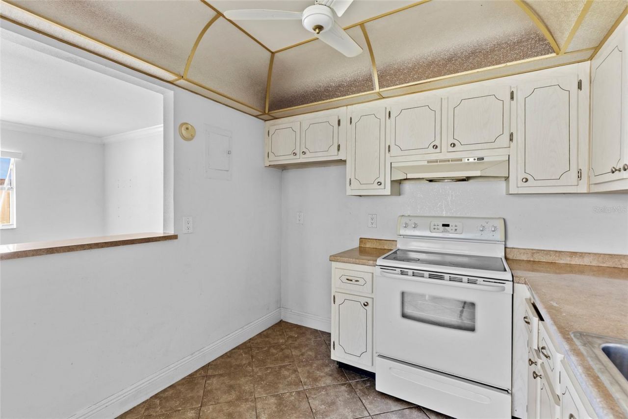 187 Saxony Terrace, Unit D, Delray Beach, FL 33446 Photo