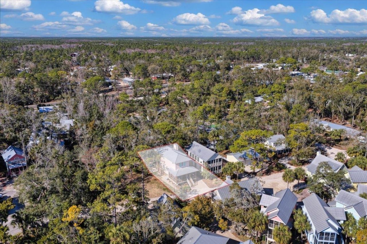 305 NE Winslow Street, Steinhatchee, FL 00000 Photo