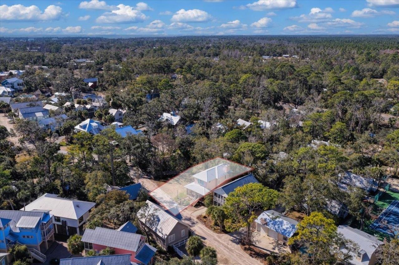 305 NE Winslow Street, Steinhatchee, FL 00000 Photo