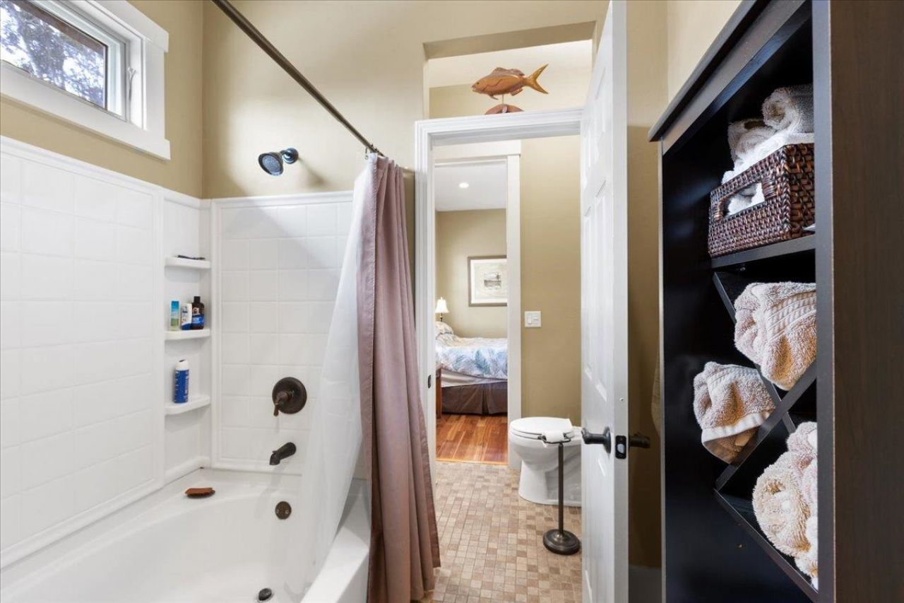 305 NE Winslow Street, Steinhatchee, FL 00000 Photo