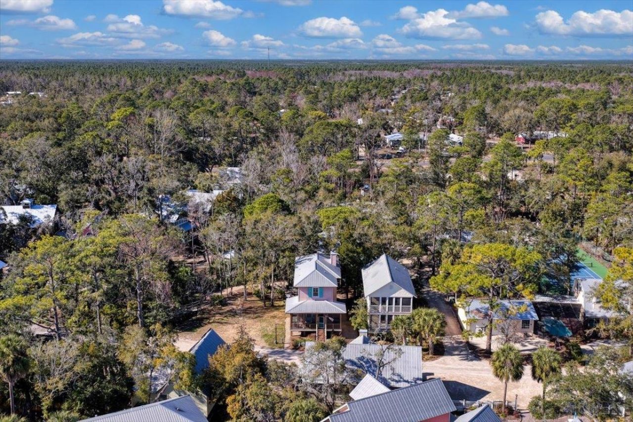 305 NE Winslow Street, Steinhatchee, FL 00000 Photo