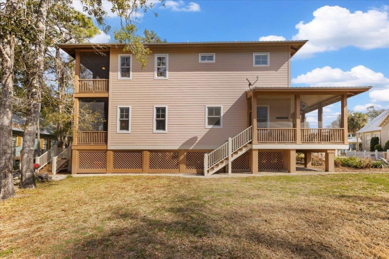 305 NE Winslow Street, Steinhatchee, FL 00000 Photo