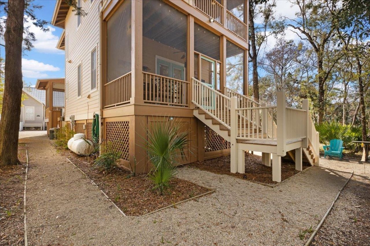 305 NE Winslow Street, Steinhatchee, FL 00000 Photo