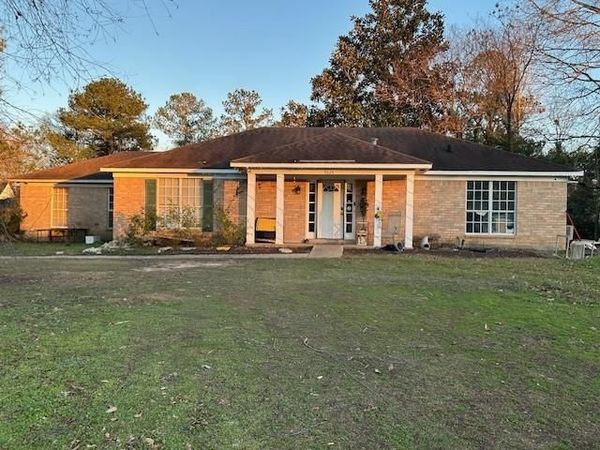 9325 Prairie Drive, Semmes, AL 36575