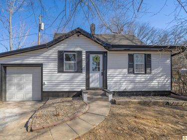 2811 N 68th Street, Omaha, NE 68104