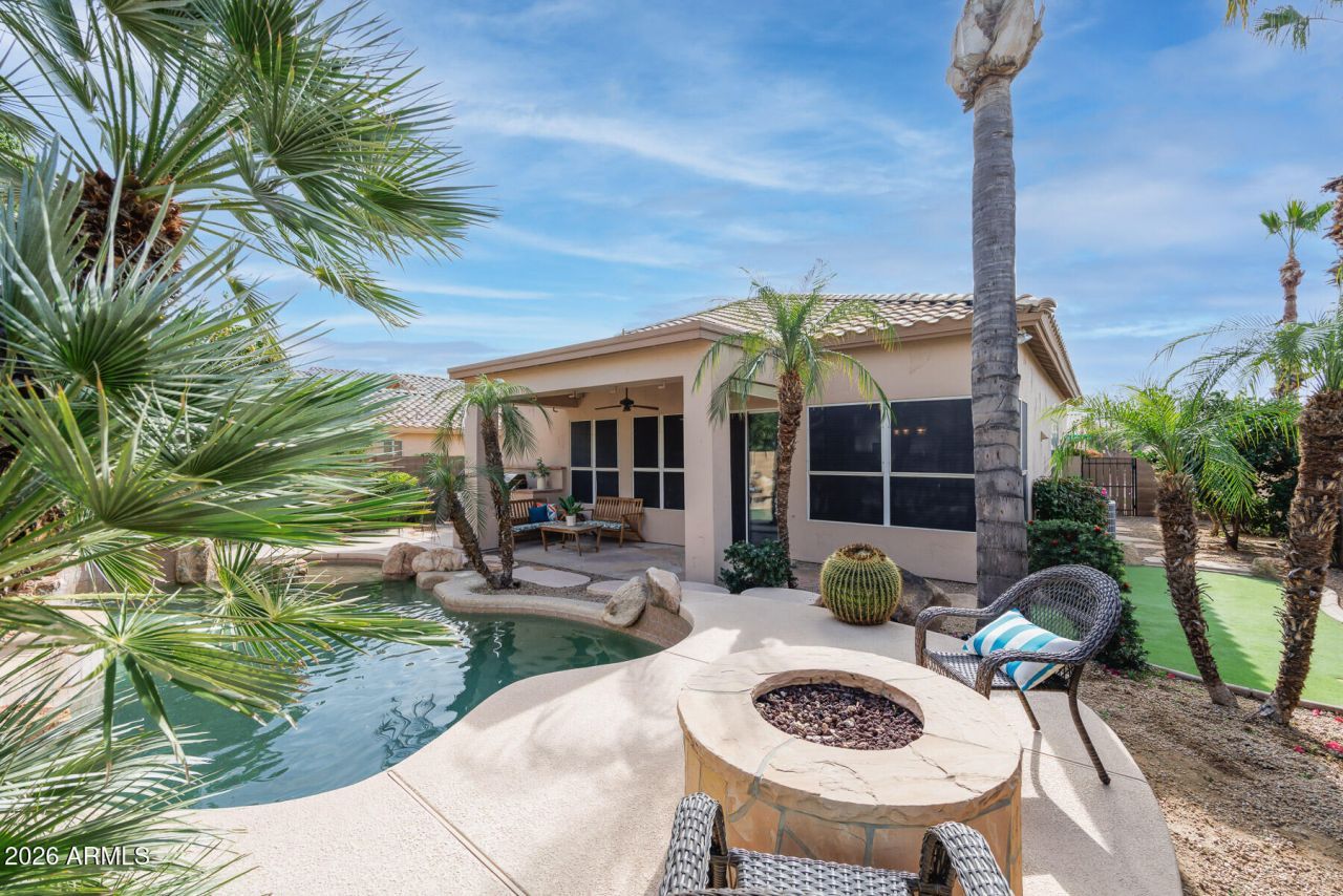 7452 W Los Gatos Drive, Glendale, AZ 85310 Main Photo