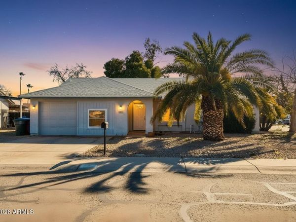 3425 E LIBBY Street, Phoenix, AZ 85032
