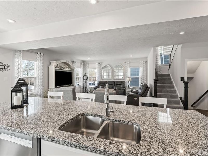 899 Cedar Grove Drive, Tipp City, OH 45371 Photo 10