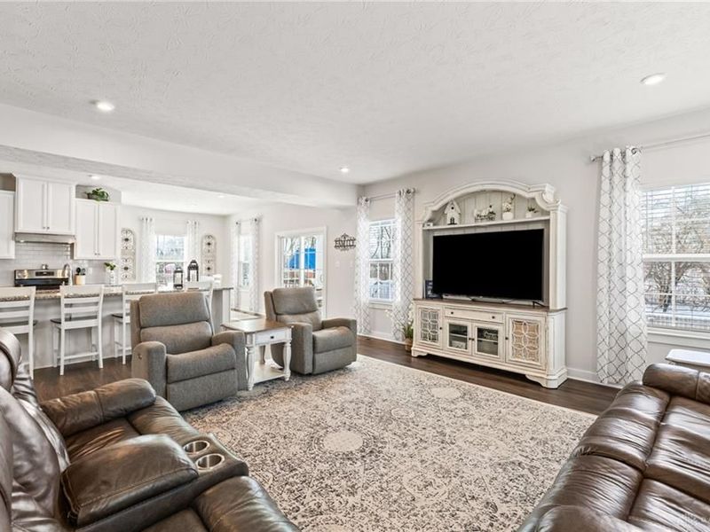 899 Cedar Grove Drive, Tipp City, OH 45371 Photo 12