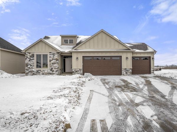 9233 Summer Song Lane, Sylvania, OH 43560