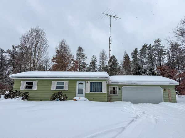 11875 Hoetzel Road, Roscommon, MI 48653