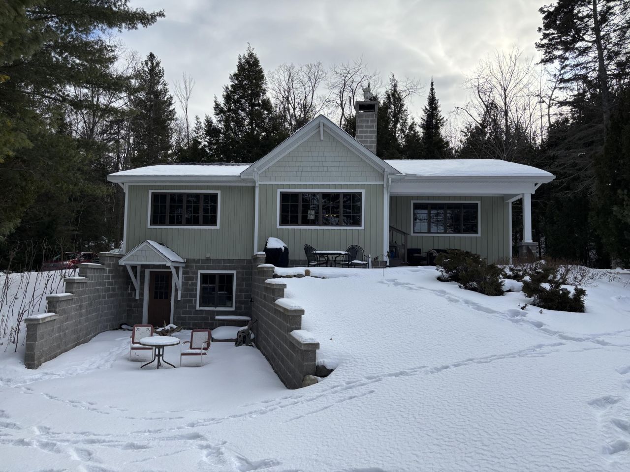 7449 N Us Highway 23, Rogers City, MI 49779 Main Photo