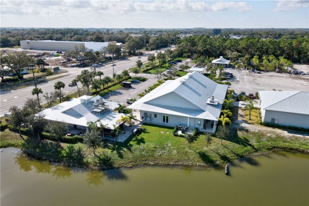 3700 9th St Sw, Unit 102, Vero Beach, FL 32968 Photo