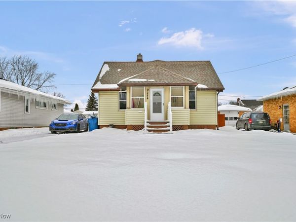 9284 Berkshire Road, Parma Heights, OH 44130