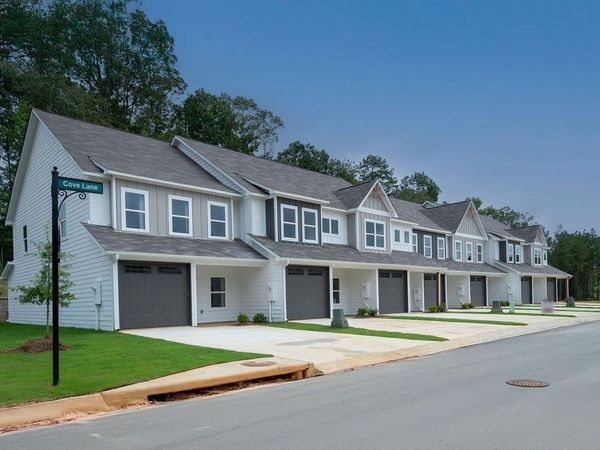 22136 Cove Lane, Woodstock, AL 35111