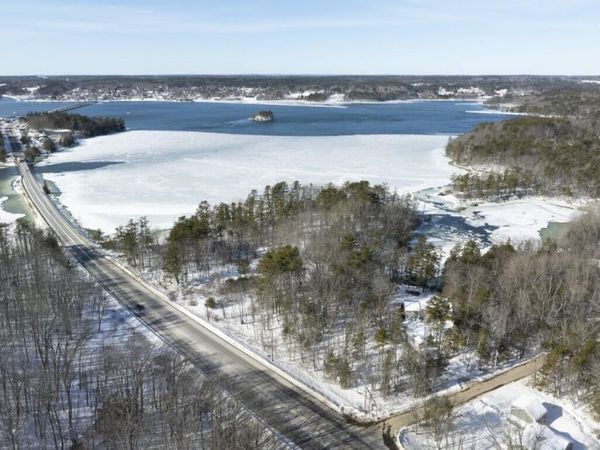 2-1 US Route 1, Edgecomb, ME 04556