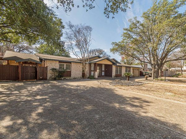 17 Ridge, New Braunfels, TX 78130