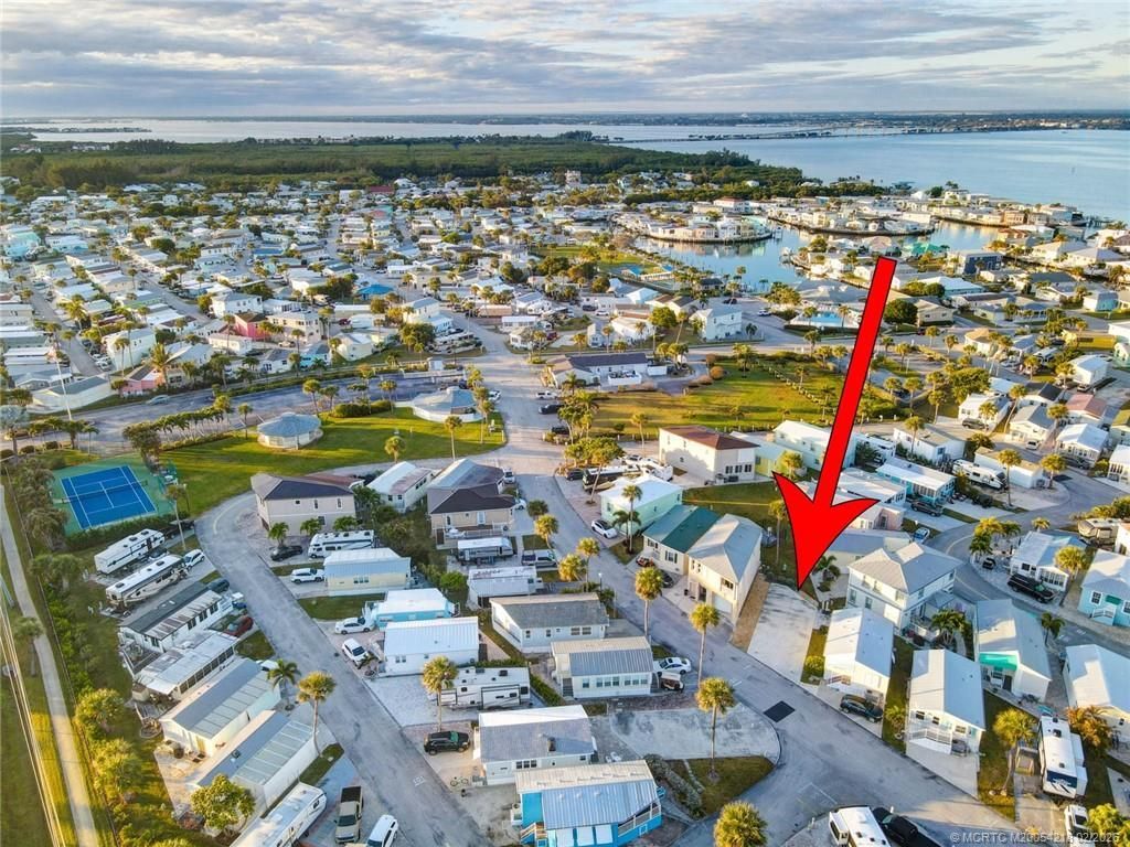 10725 S Ocean Drive, Lot #402, Jensen Beach, FL 34957 Photo