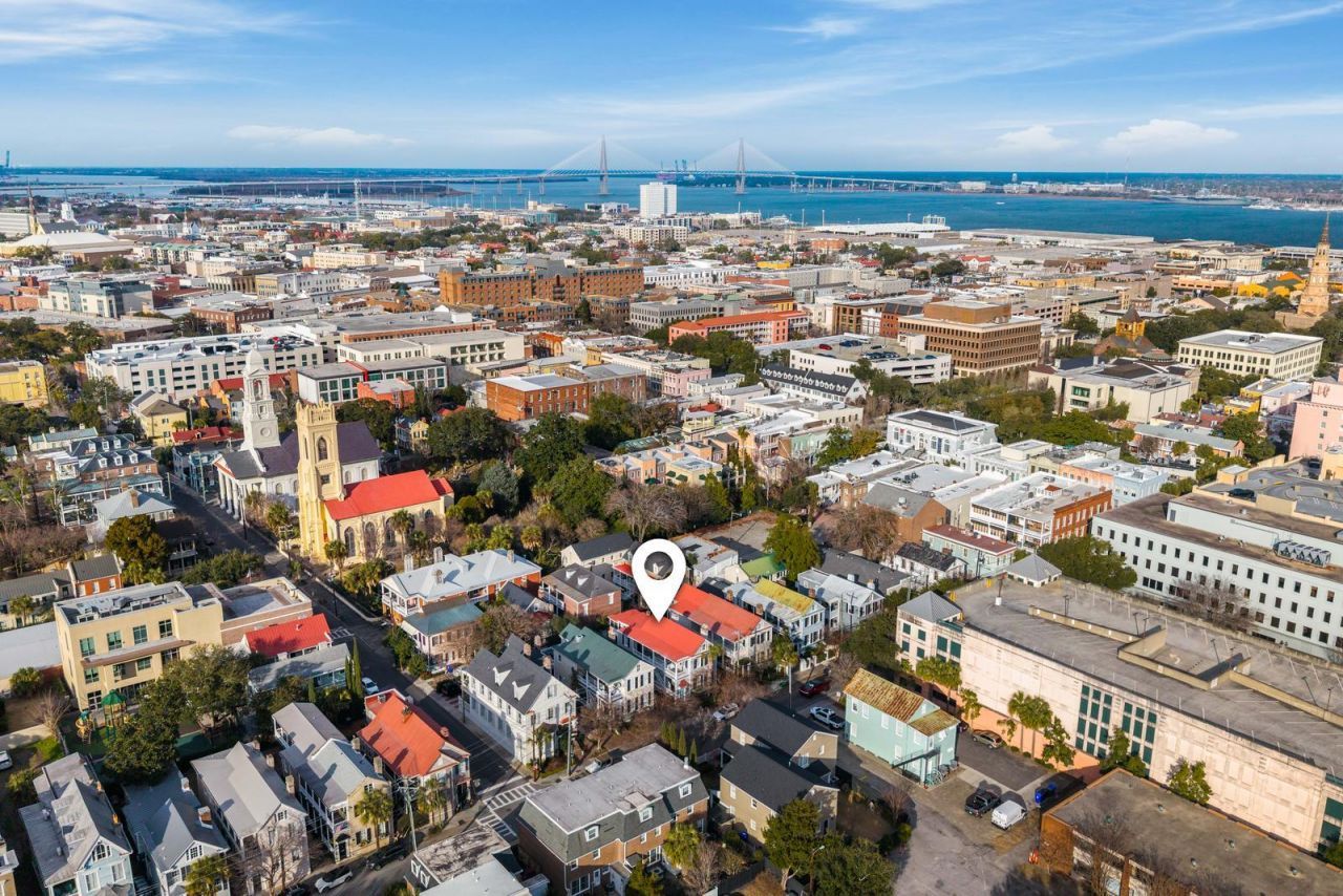 104 Queen Street Photo 18