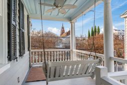 104 Queen Street photo 4