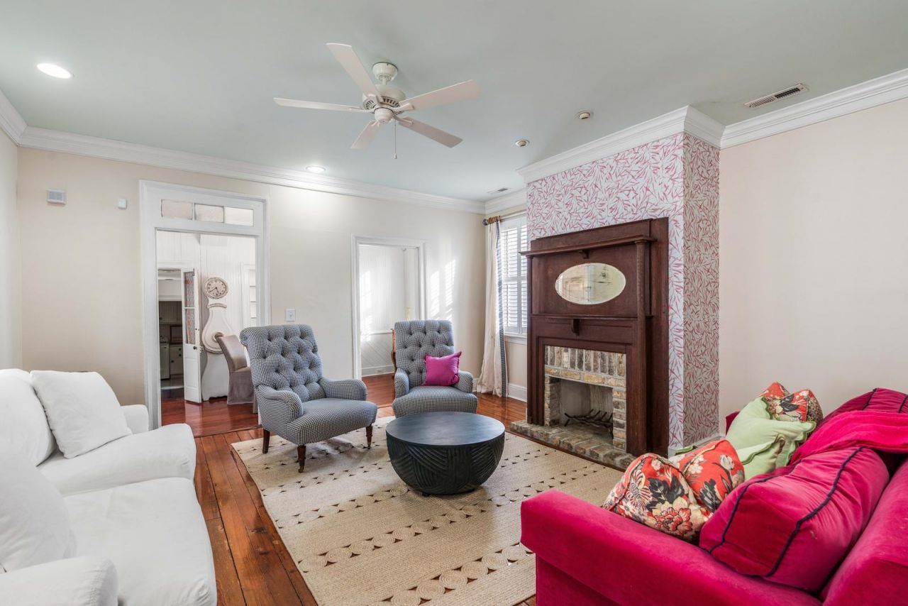 104 Queen Street Photo 8