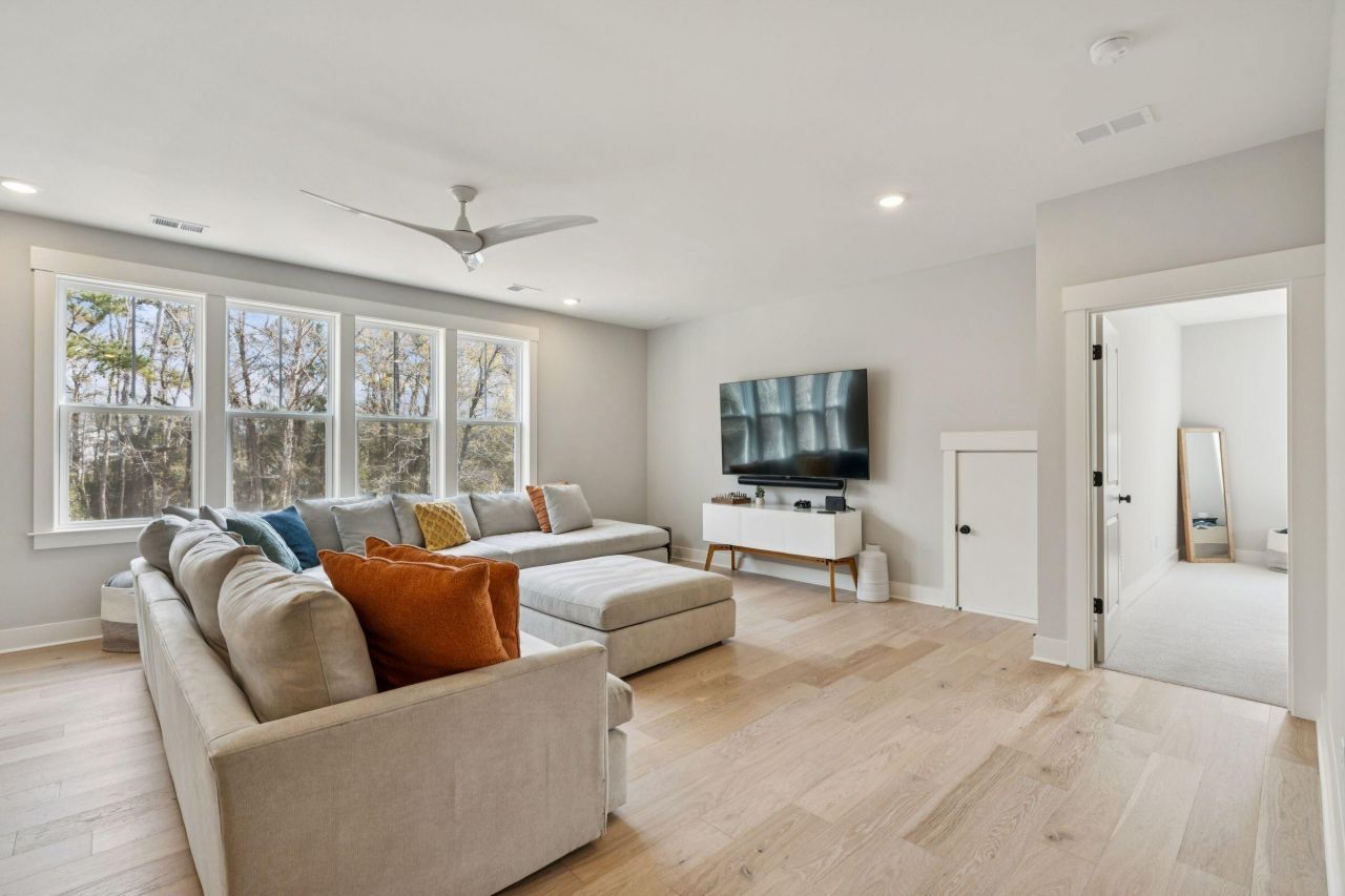 964 Pine Hollow Road Photo 57