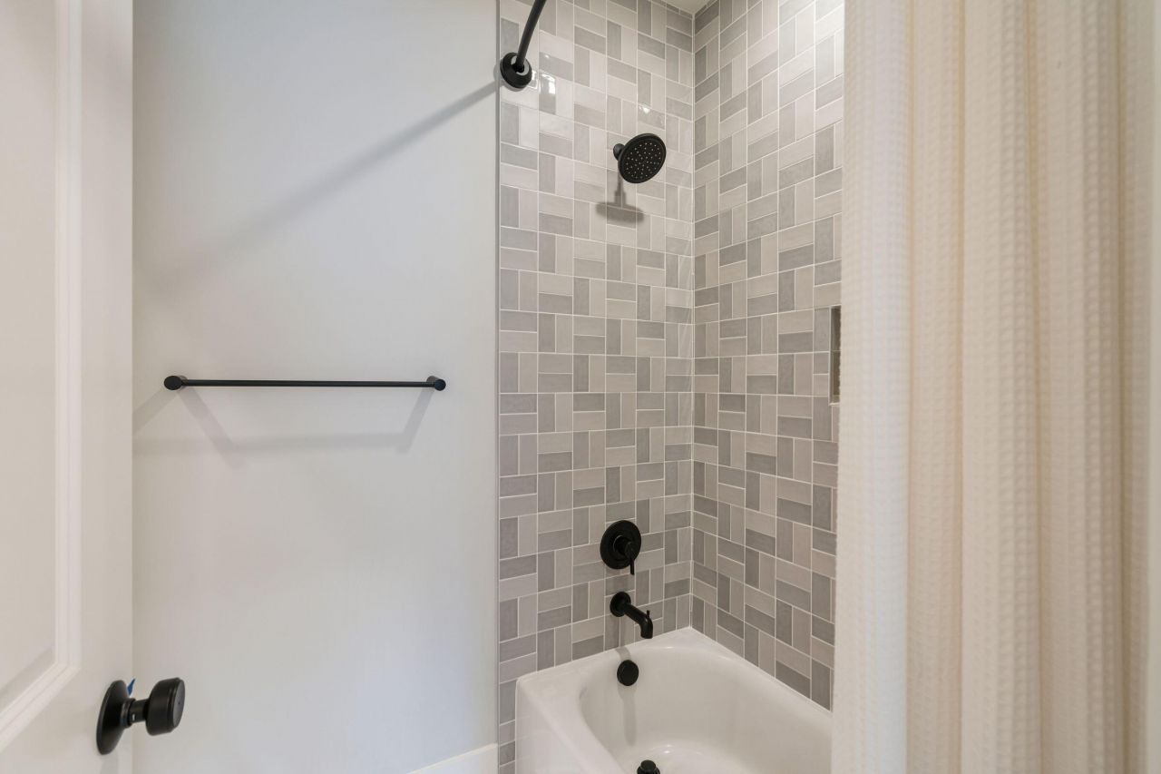 964 Pine Hollow Road Photo 62