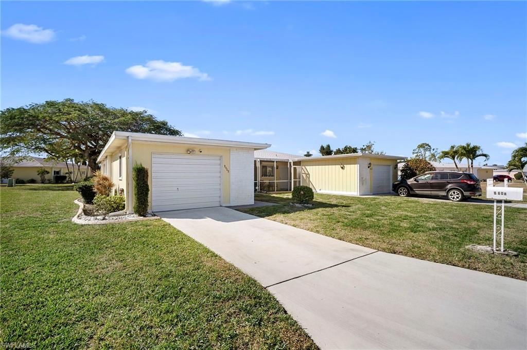 8608 Granada Ct, Fort Myers, FL 33907 Photo