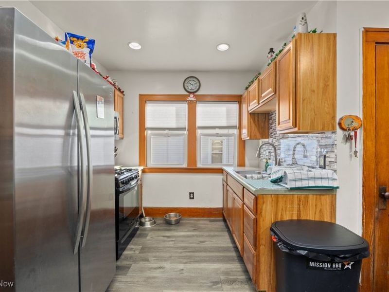 1685 E 36th Street, Lorain, OH 44055 Photo 10