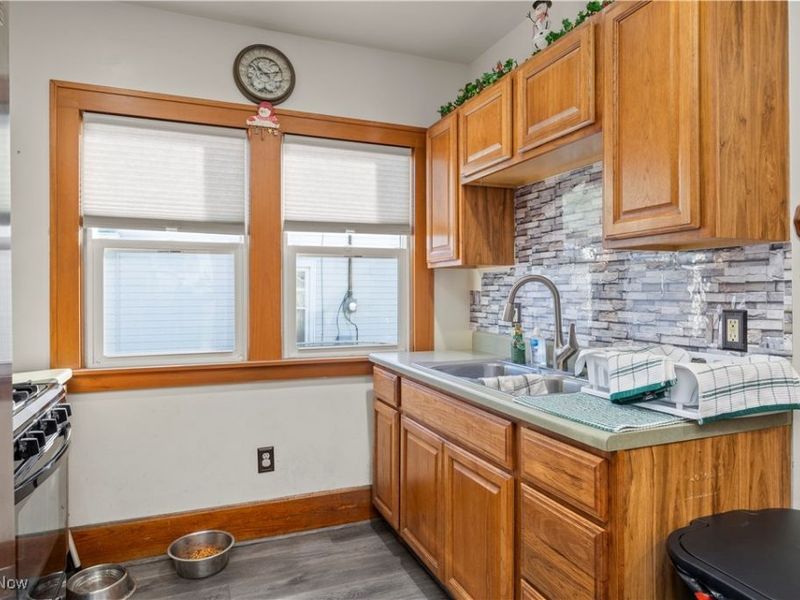 1685 E 36th Street, Lorain, OH 44055 Photo 11