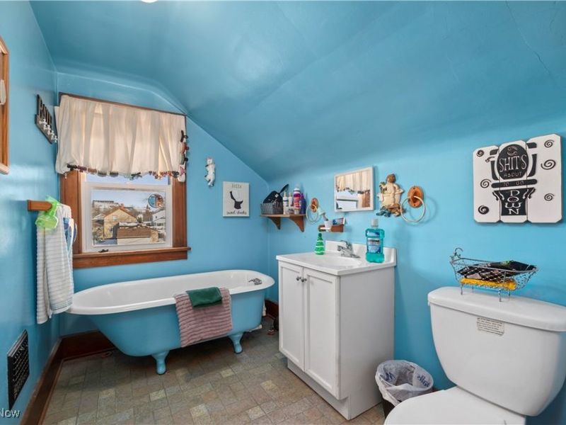 1685 E 36th Street, Lorain, OH 44055 Photo 18