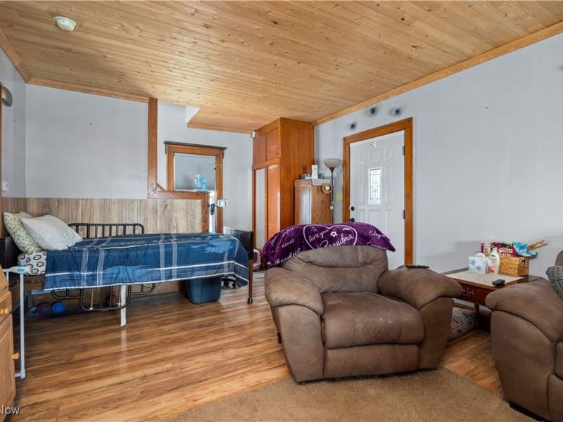 1685 E 36th Street, Lorain, OH 44055 Photo 7