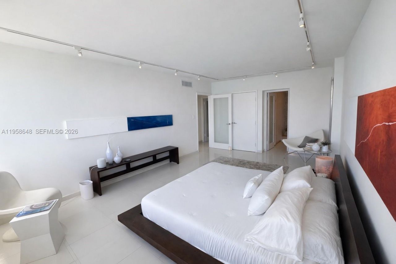 1000 West Ave , Unit 1111, Miami Beach, FL 33139 Photo