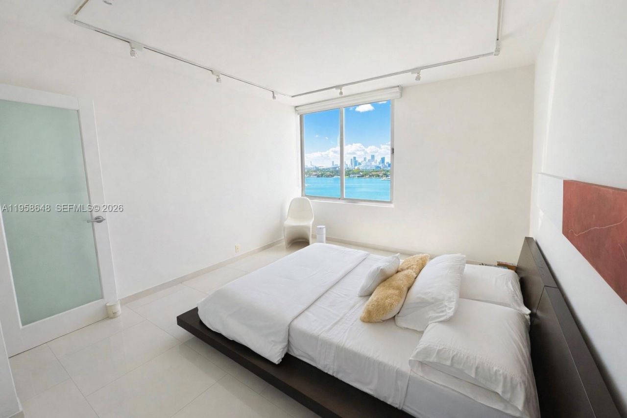 1000 West Ave , Unit 1111, Miami Beach, FL 33139 Photo