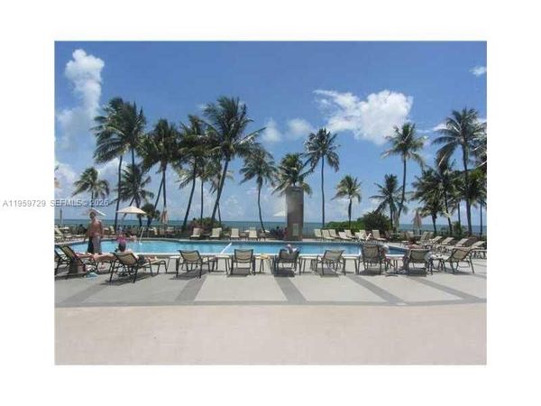 181 Crandon Blvd, Unit 308, Key Biscayne, FL 33149