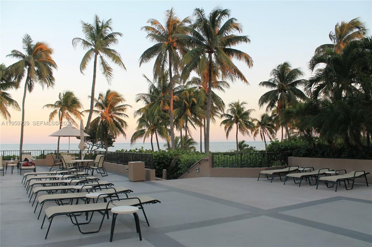 181 Crandon Blvd, Unit 308, Key Biscayne, FL 33149 Photo