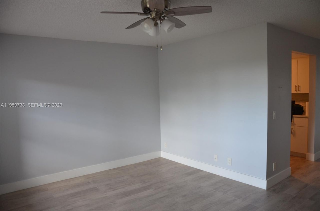 13475 SW 9th St, Unit 407-A, Pembroke Pines, FL 33027 Photo