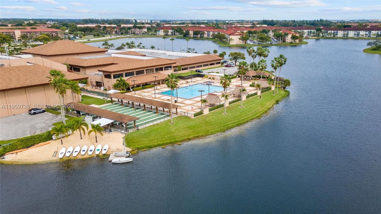 13475 SW 9th St, Unit 407-A, Pembroke Pines, FL 33027 Photo