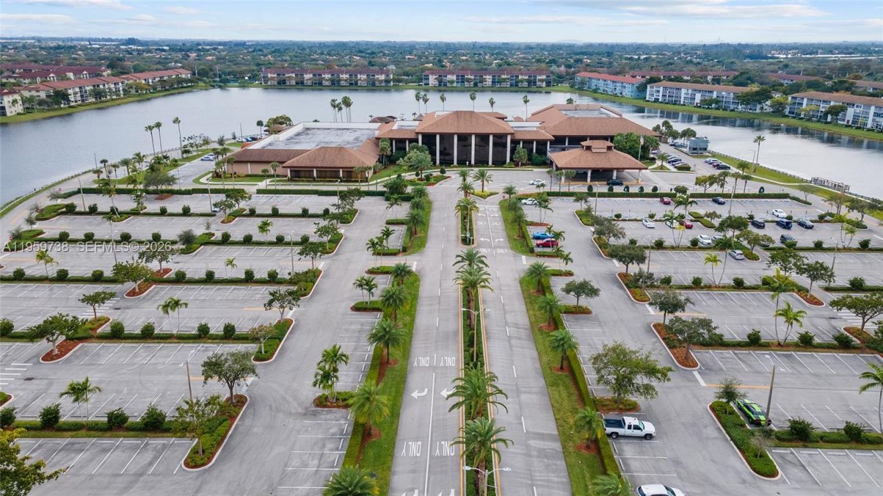 13475 SW 9th St, Unit 407-A, Pembroke Pines, FL 33027 Photo