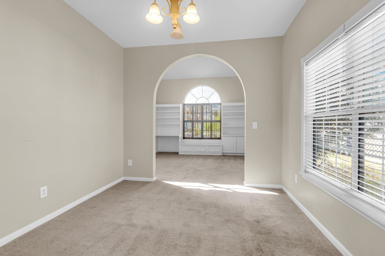 4084 Laurelwood Drive Photo 10