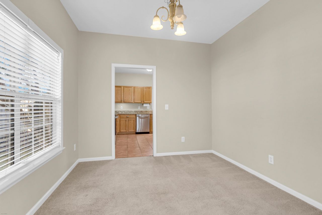 4084 Laurelwood Drive Photo 12